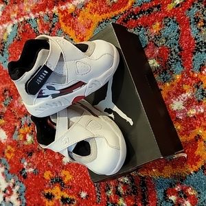 Jordan 8 Retro
